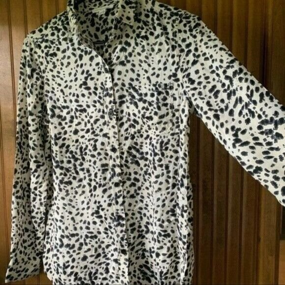 beachlunchlounge Animal Print Buttoned Blouse Women's XS - Picture 7 of 9